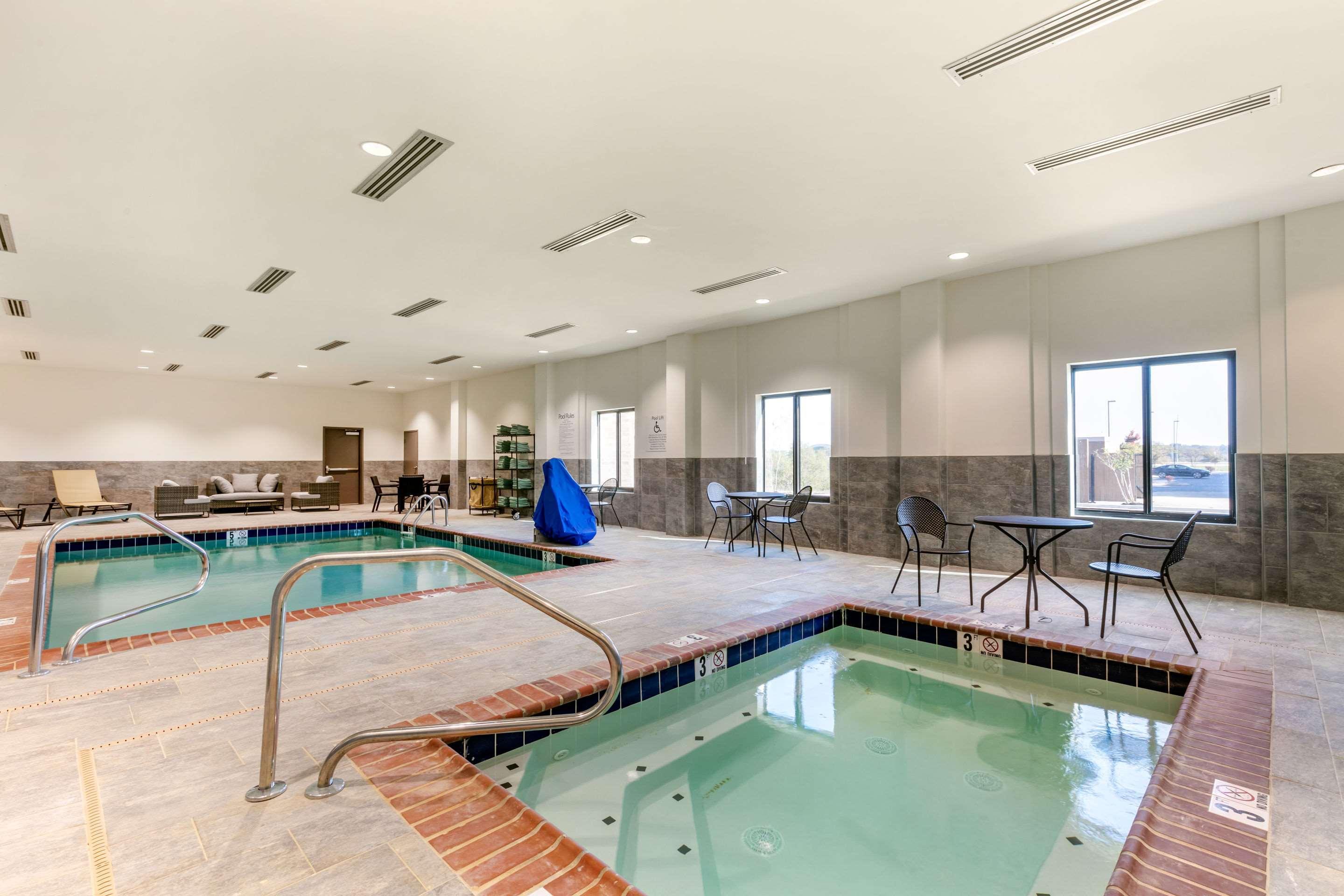 Comfort Suites North Tupelo Esterno foto