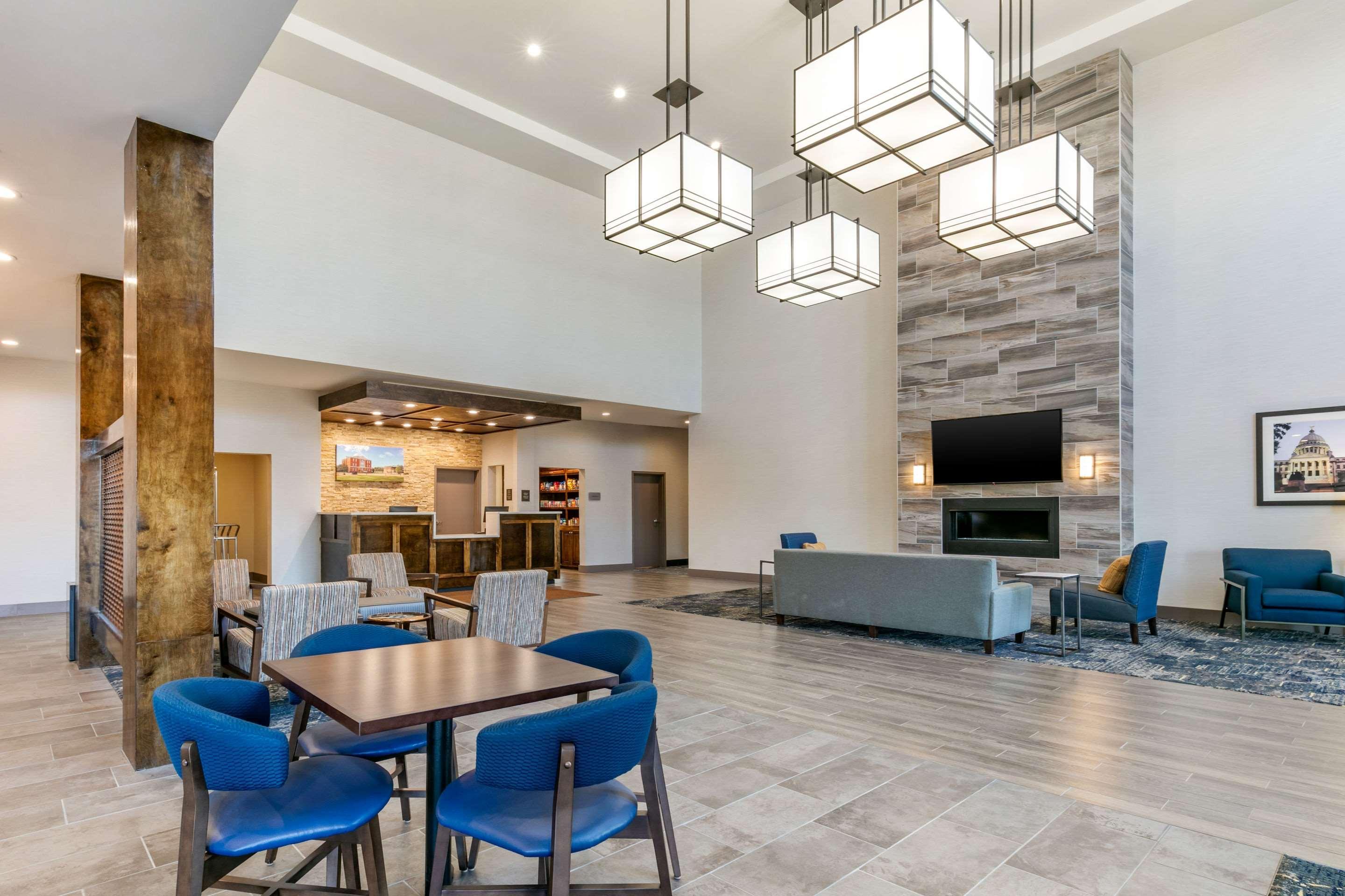 Comfort Suites North Tupelo Esterno foto