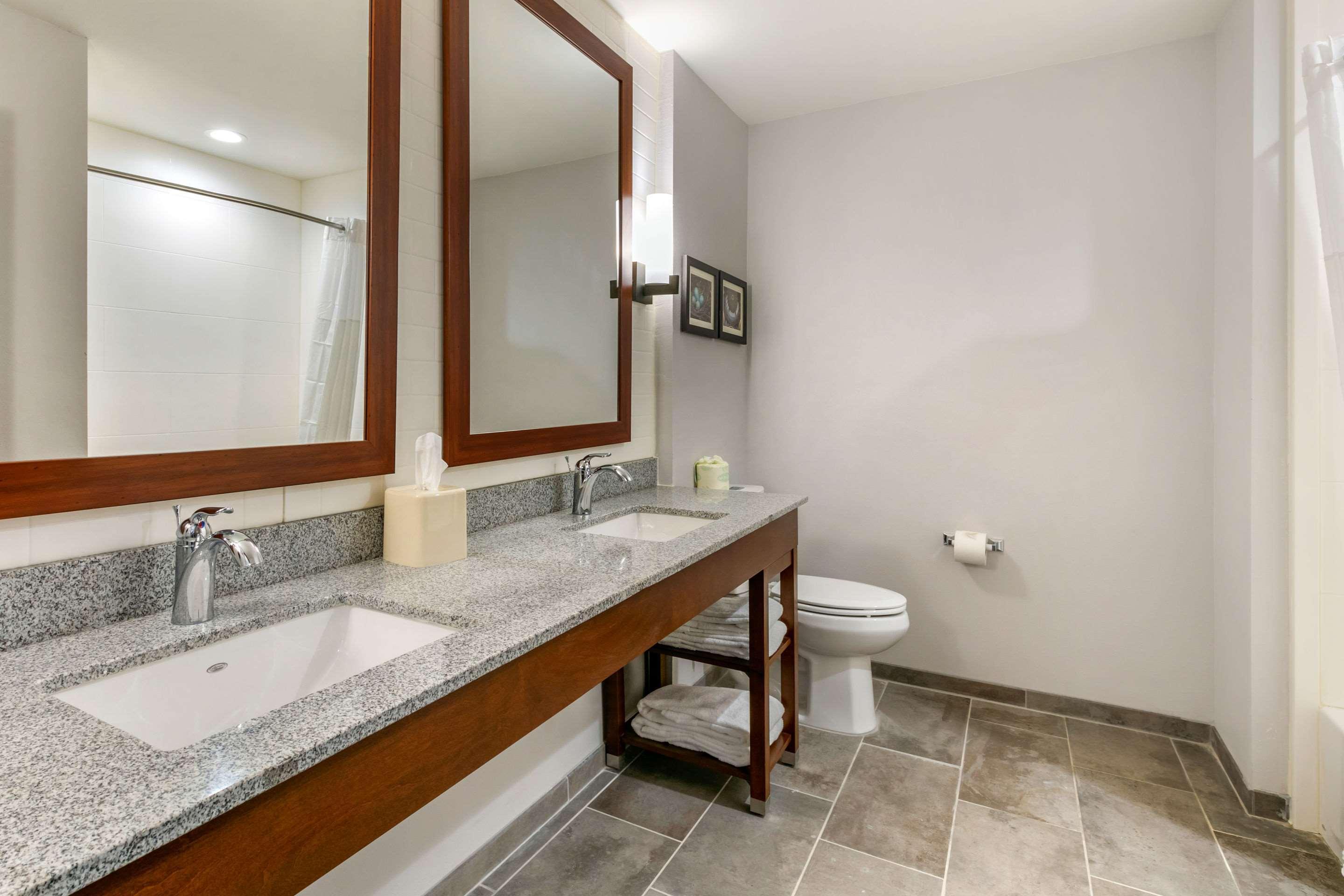 Comfort Suites North Tupelo Esterno foto